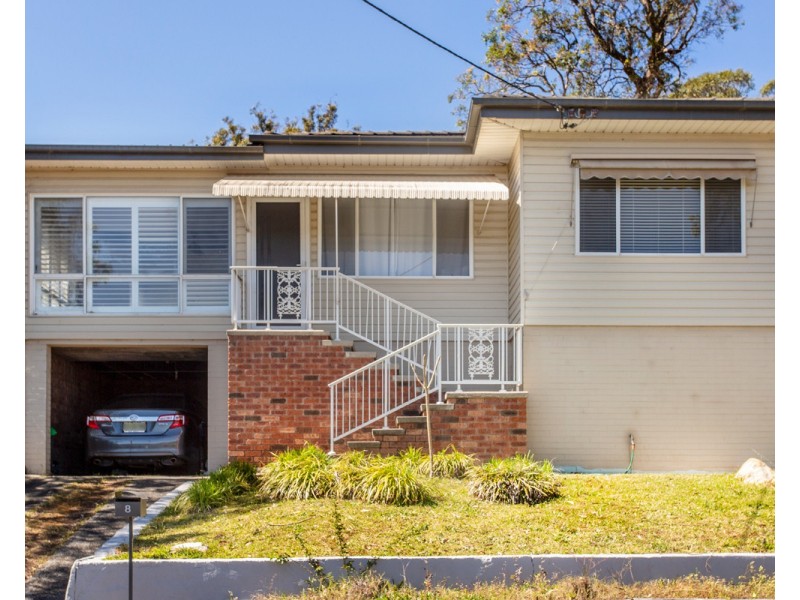 8 Maple Street, Wyoming NSW 2250