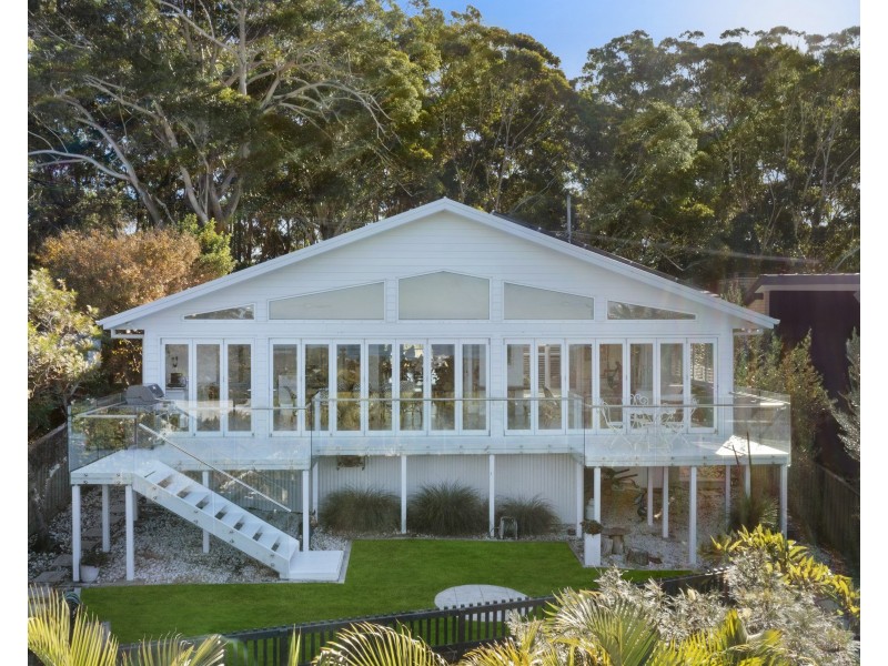 74 Bradleys Road, North Avoca NSW 2260