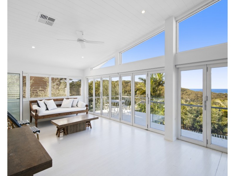74 Bradleys Road, North Avoca NSW 2260