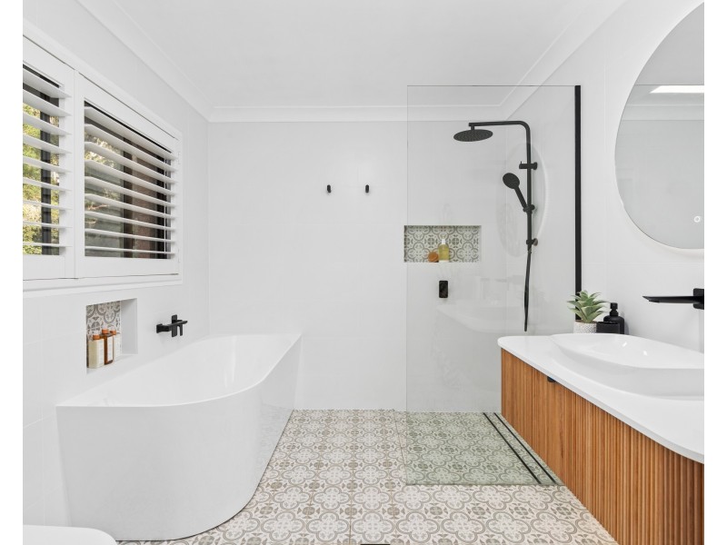 7 Maya Street, Wyoming NSW 2250