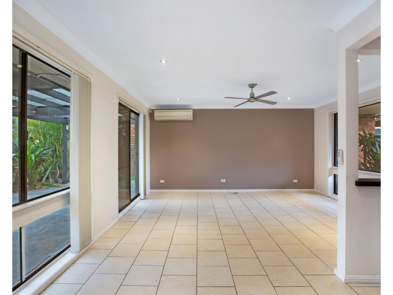 6 Kuburra Road, Erina NSW 2250