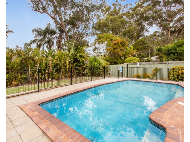 6 Kuburra Road, Erina NSW 2250