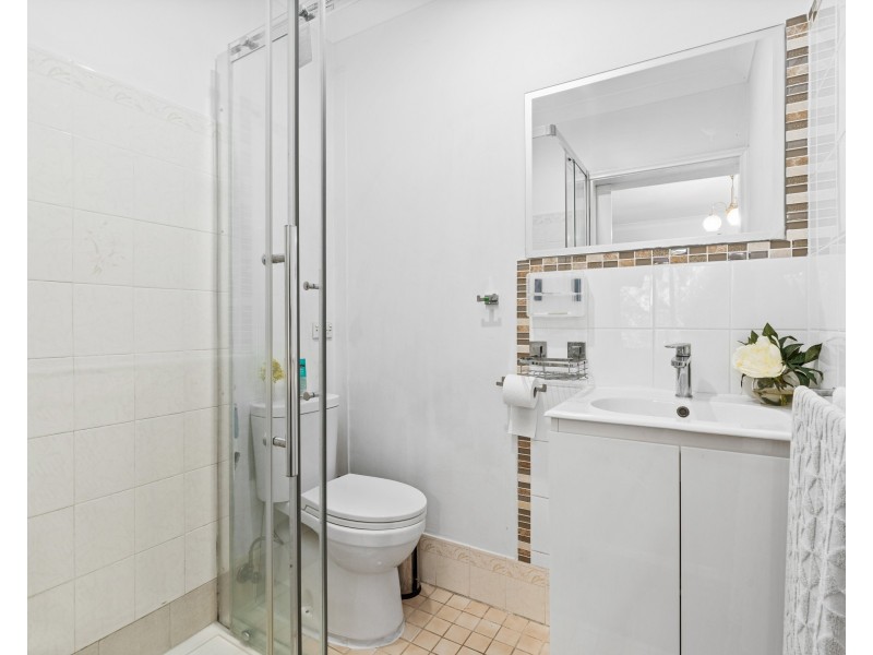 21 Berrys Head Road, Narara NSW 2250