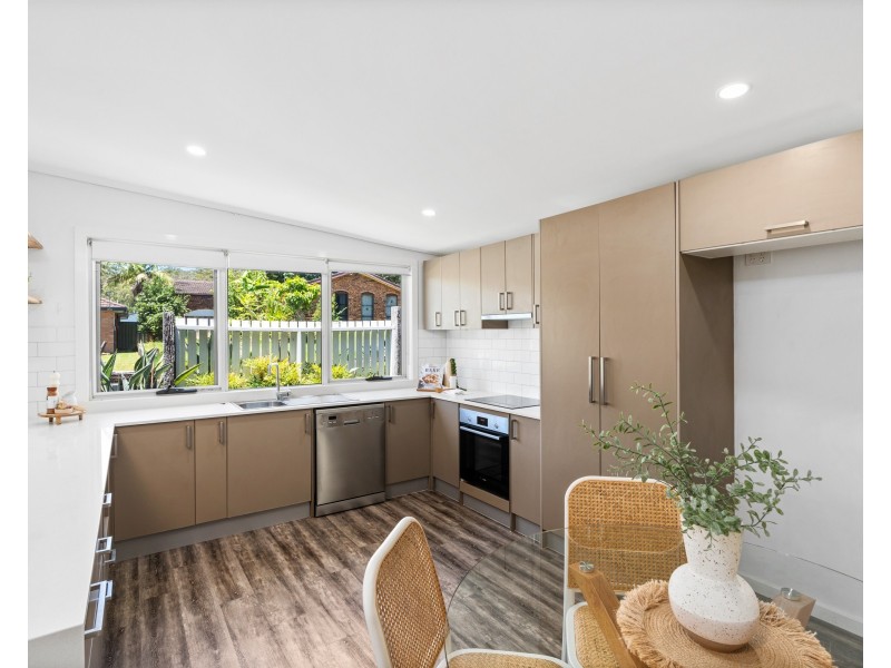 20 Beaumont Avenue, Wyoming NSW 2250