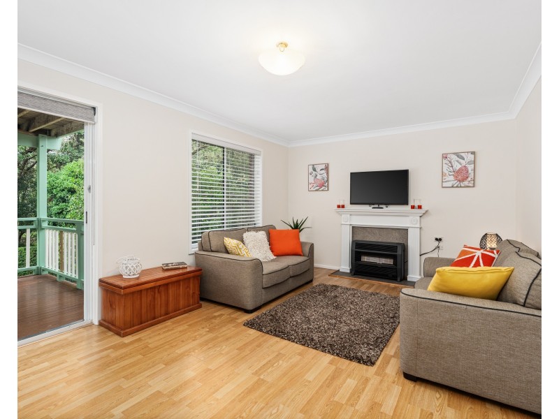 43 Crawford Crescent, Wyoming NSW 2250