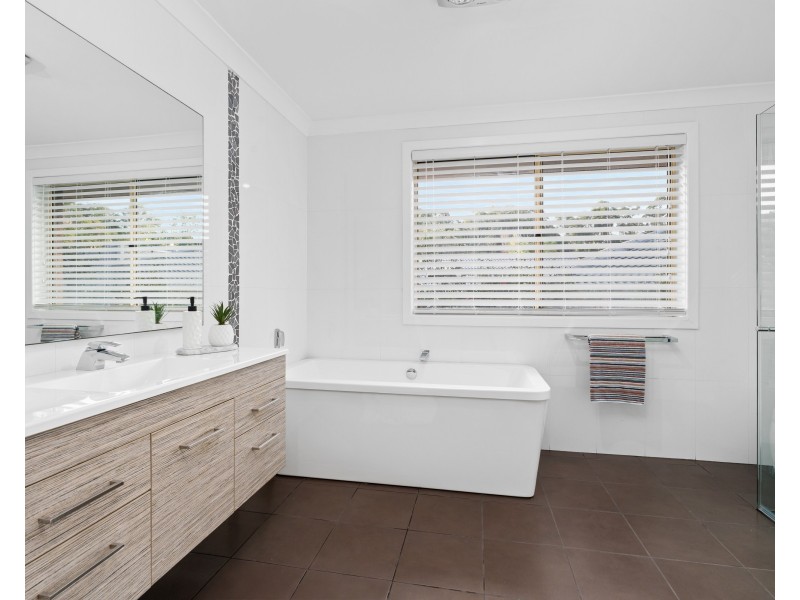 8 Salisbury Drive, Terrigal NSW 2260