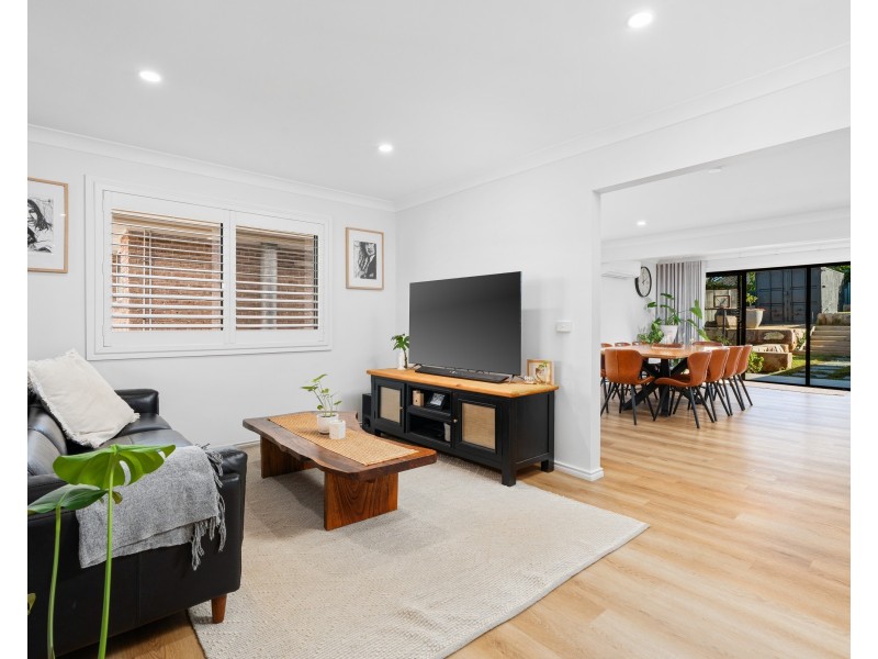 14 Small Street, Wyoming NSW 2250