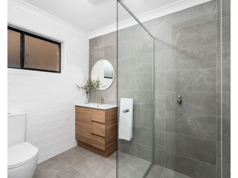 14 Small Street, Wyoming NSW 2250