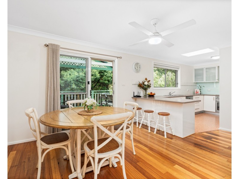 43 Crawford Crescent, Wyoming NSW 2250