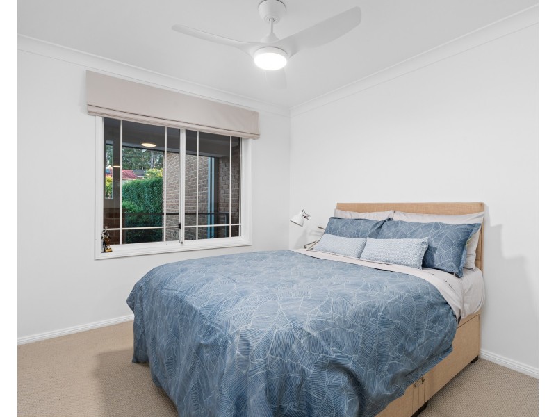 2/1 Rembrae Drive, Green Point NSW 2251