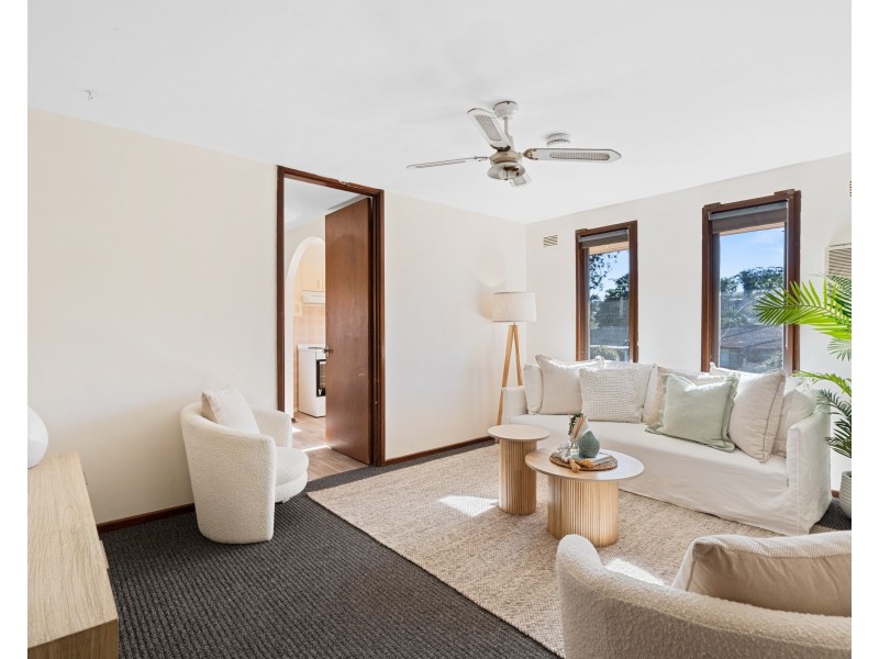 2 Pemworth Close, Wyoming NSW 2250