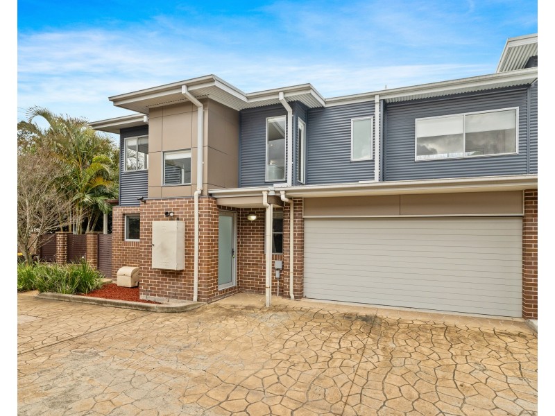 1/24-26 Pemell Street, Wyoming NSW 2250