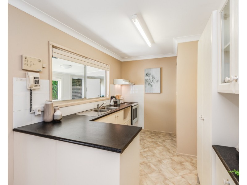 13 Isis Street, Wyoming NSW 2250