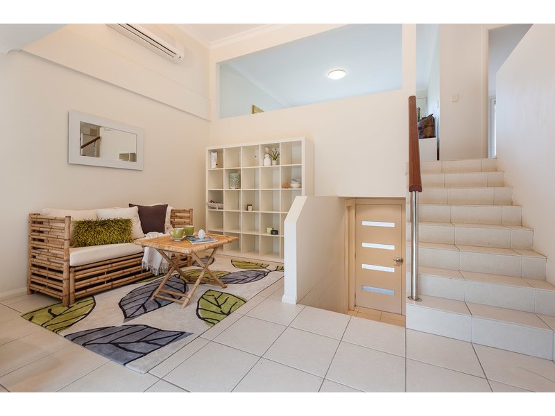 2/4 St George Street, Gosford NSW 2250