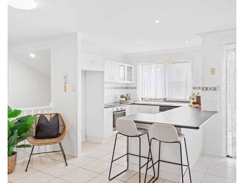 13/51 Newling Street, Lisarow NSW 2250