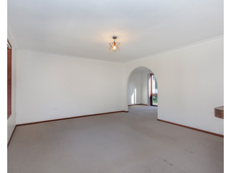 39 Blackbutt Street, Wyoming NSW 2250