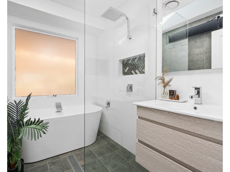 107 Carrington Street, Narara NSW 2250