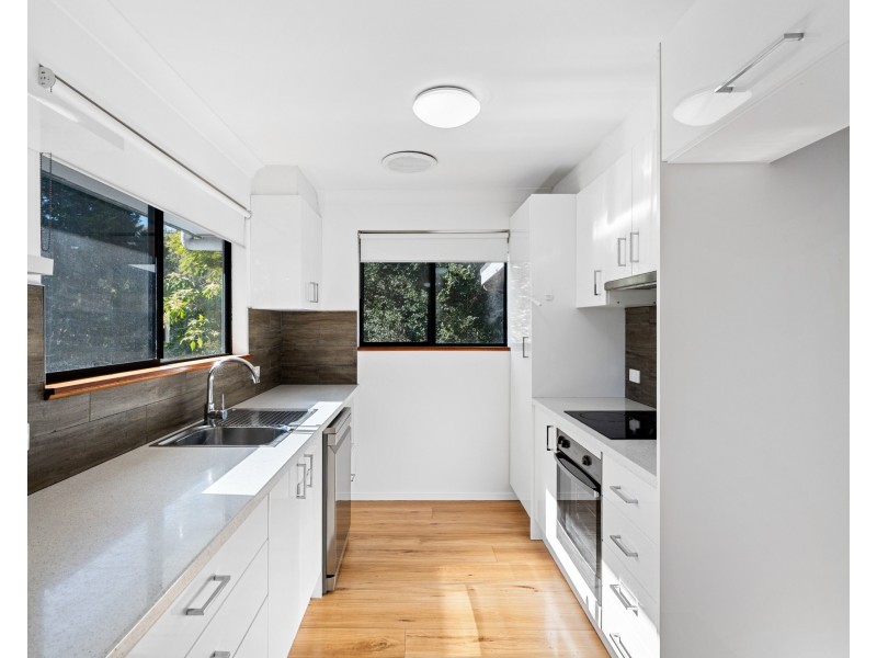 6 Yugari Crescent, Daleys Point NSW 2257
