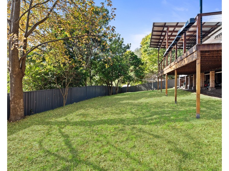 6 Yugari Crescent, Daleys Point NSW 2257