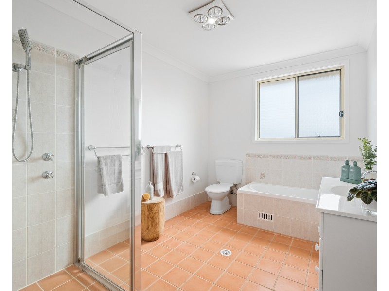 15 Isis Street, Wyoming NSW 2250