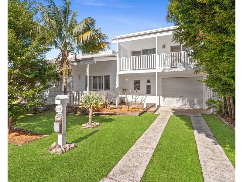 17 Bondi Road, The Entrance North NSW 2261