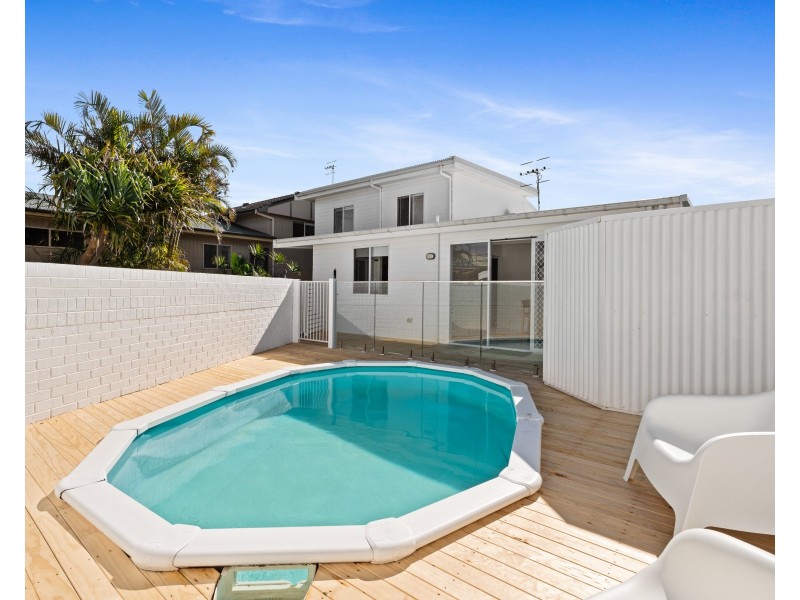 17 Bondi Road, The Entrance North NSW 2261