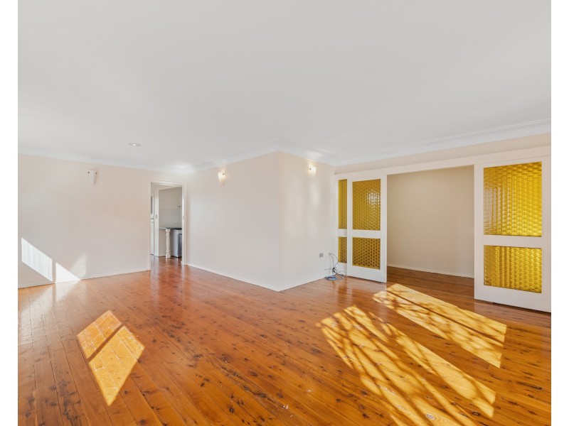 65 Berne Street, Bateau Bay NSW 2261