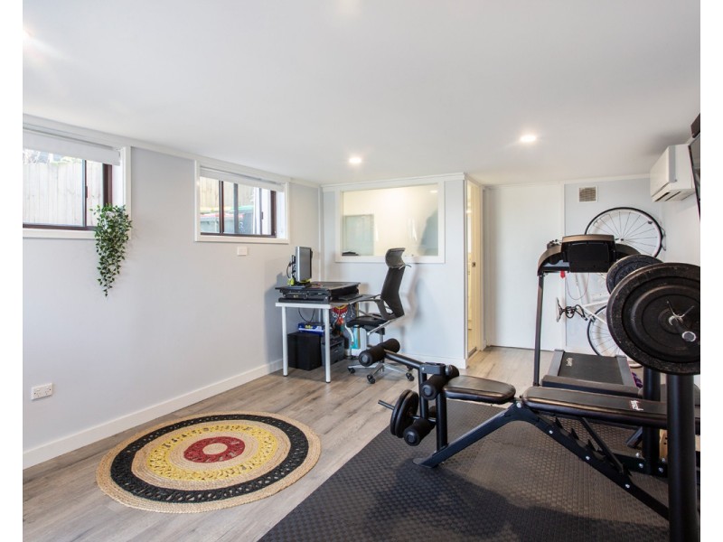 37 Headlam Parade, Springfield NSW 2250