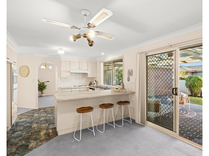 4 Robinia Parade, Springfield NSW 2250