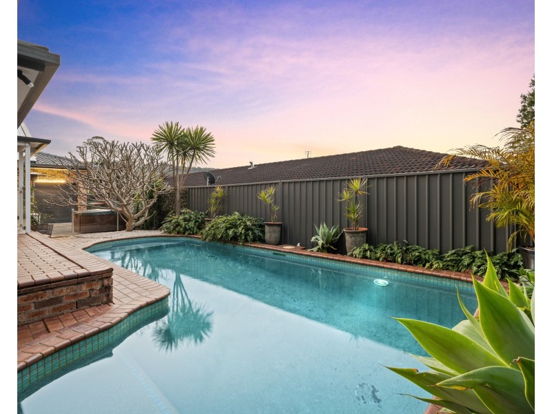 33 Yanderra Crescent, Narara NSW 2250