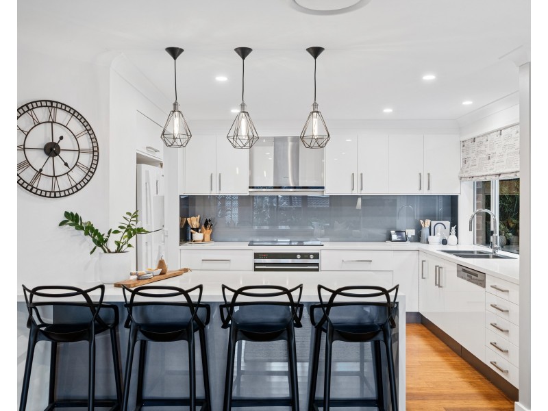 33 Yanderra Crescent, Narara NSW 2250