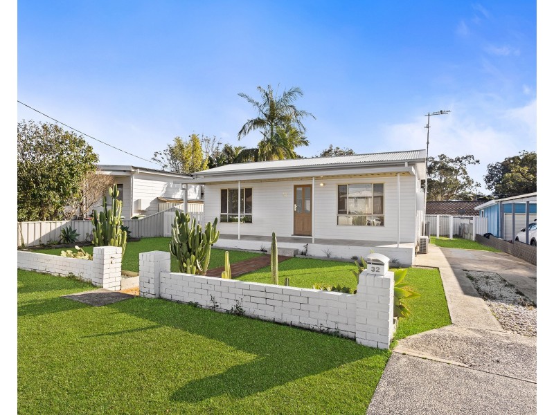 32 Fourth Avenue, Toukley NSW 2263