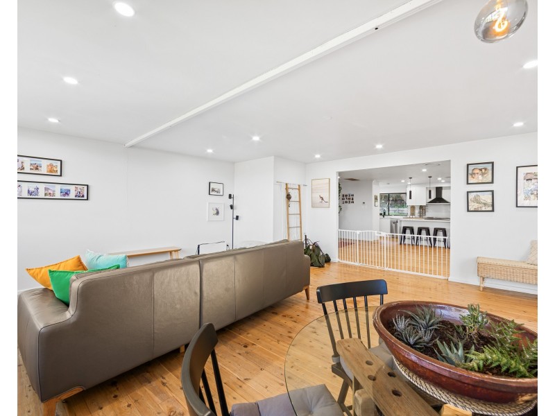 6 Gregory Street, Wyoming NSW 2250