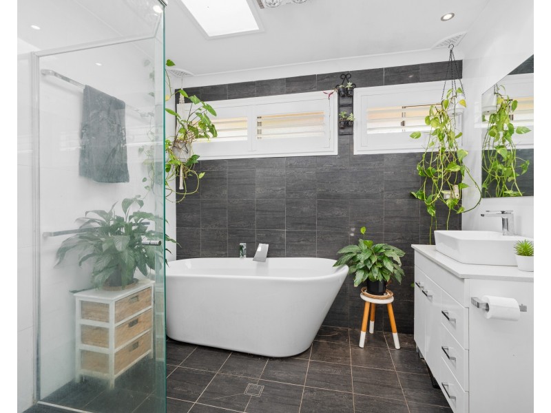 63 Turpentine Street, Wyoming NSW 2250