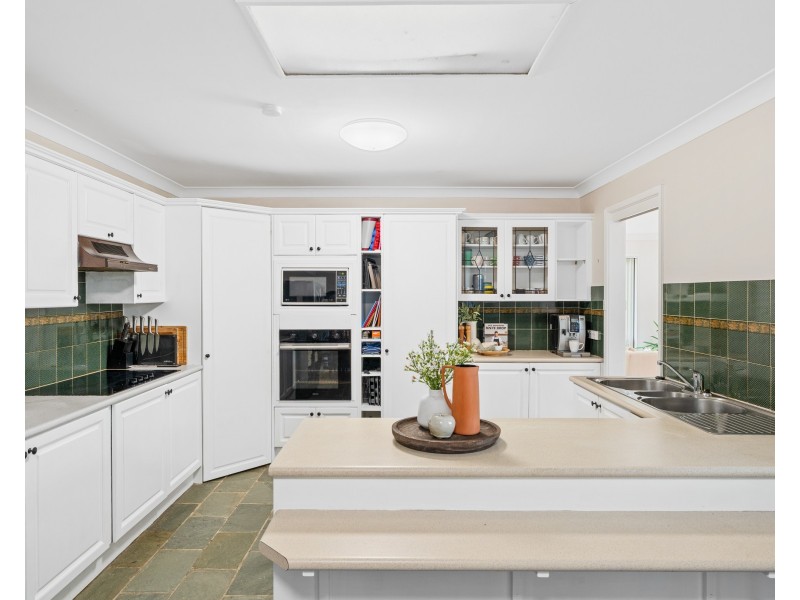 5 Brancourt Crescent, Narara NSW 2250