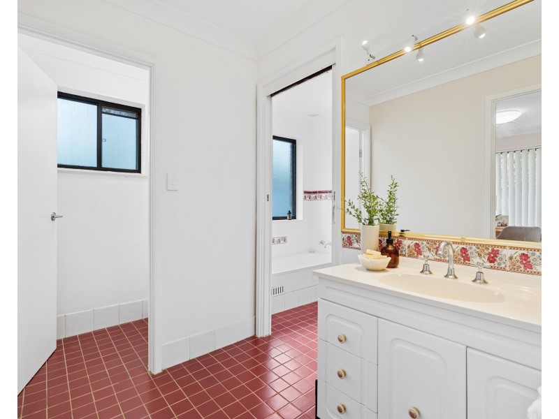 5 Brancourt Crescent, Narara NSW 2250