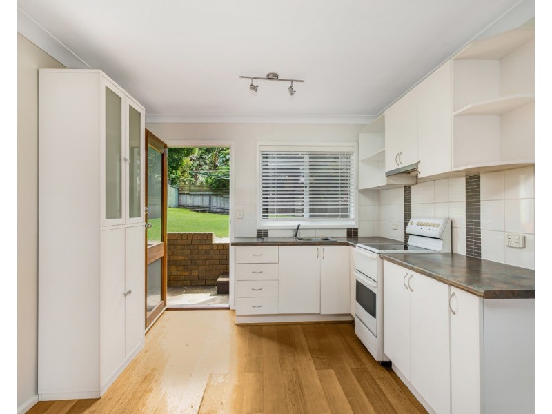 11a Old Tumbi Road, Wamberal NSW 2260