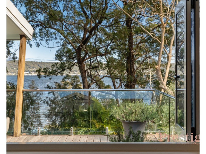 3 Pixie Avenue, Green Point NSW 2251