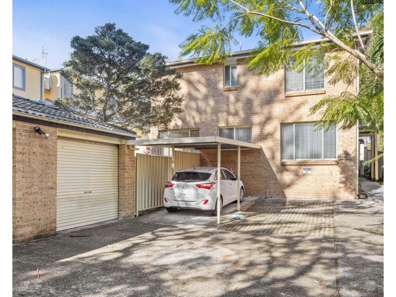 1/16 Creighton Lane, Point Frederick NSW 2250