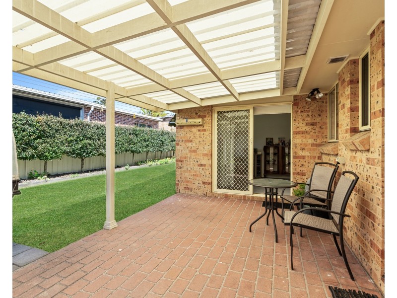 4 Moorlan Avenue, Killarney Vale NSW 2261