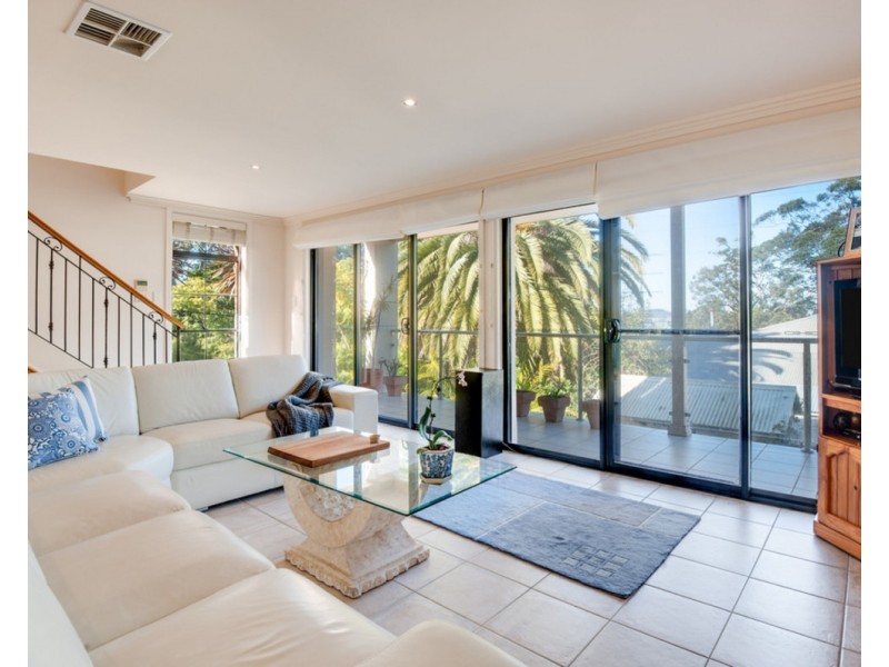 1/2 St George Street, Gosford NSW 2250