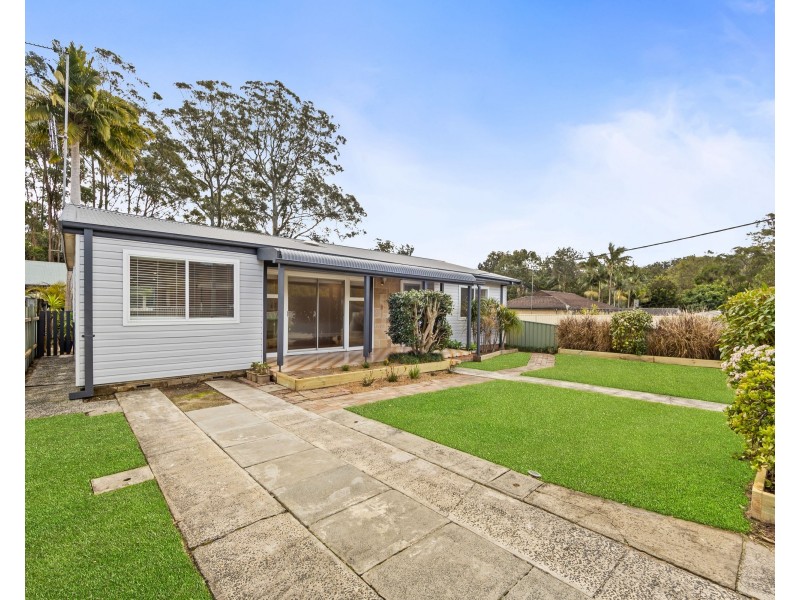 50 Day Street, Wyoming NSW 2250