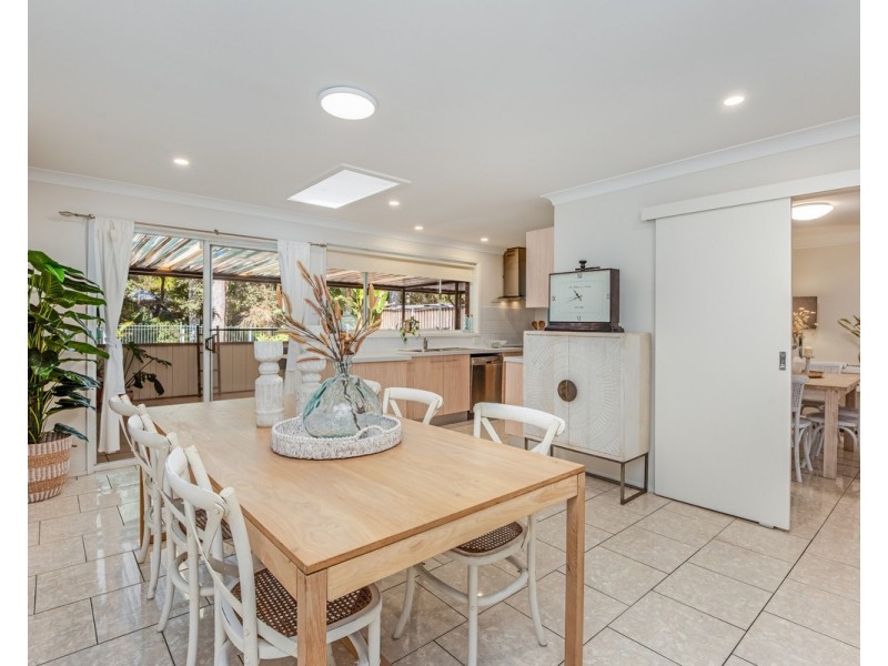 6 Coulter Road, Wyoming NSW 2250