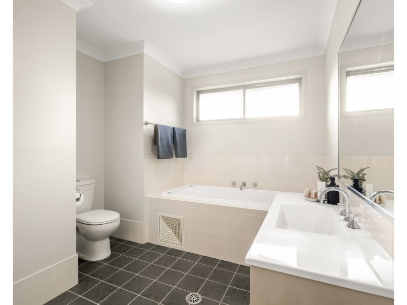 65a Deane Street, Narara NSW 2250