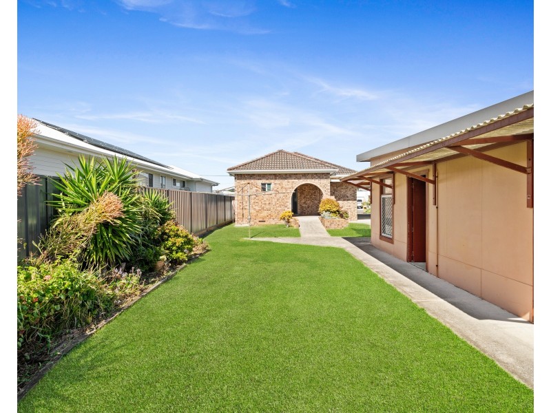 32 Manly Parade, The Entrance North NSW 2261