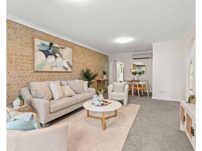 8/31 Cary Street, Wyoming NSW 2250