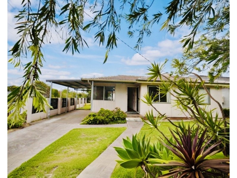 39 Melrose Avenue, Gorokan NSW 2263