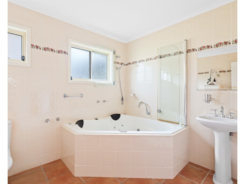 22 Wananda Road, Narara NSW 2250