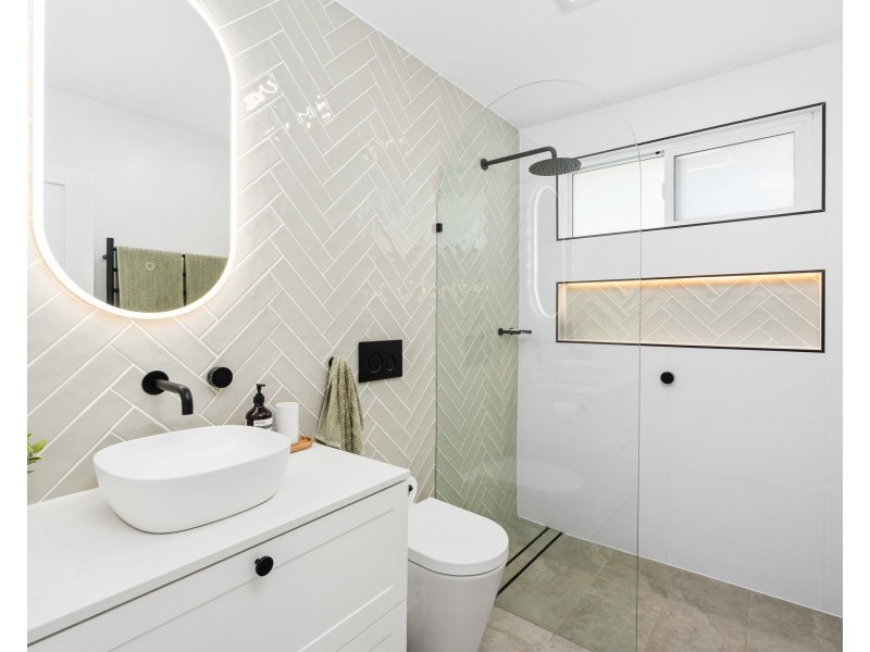 24 Maidens Brush Road, Wyoming NSW 2250