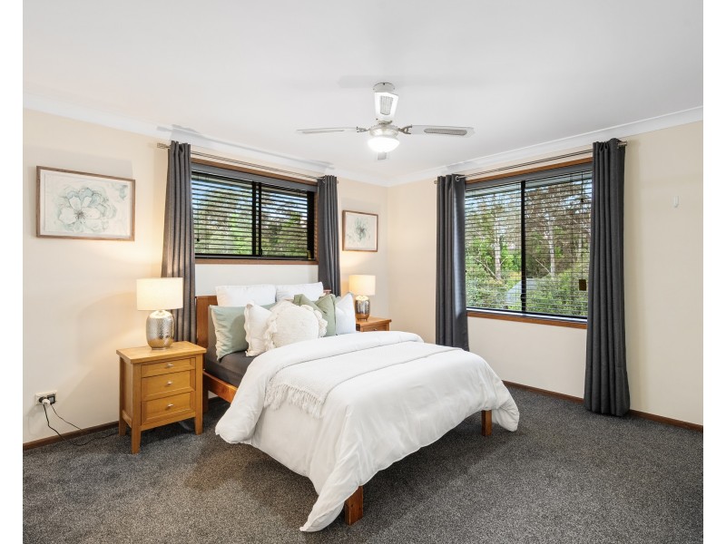 2 Mountain View Avenue, Narara NSW 2250